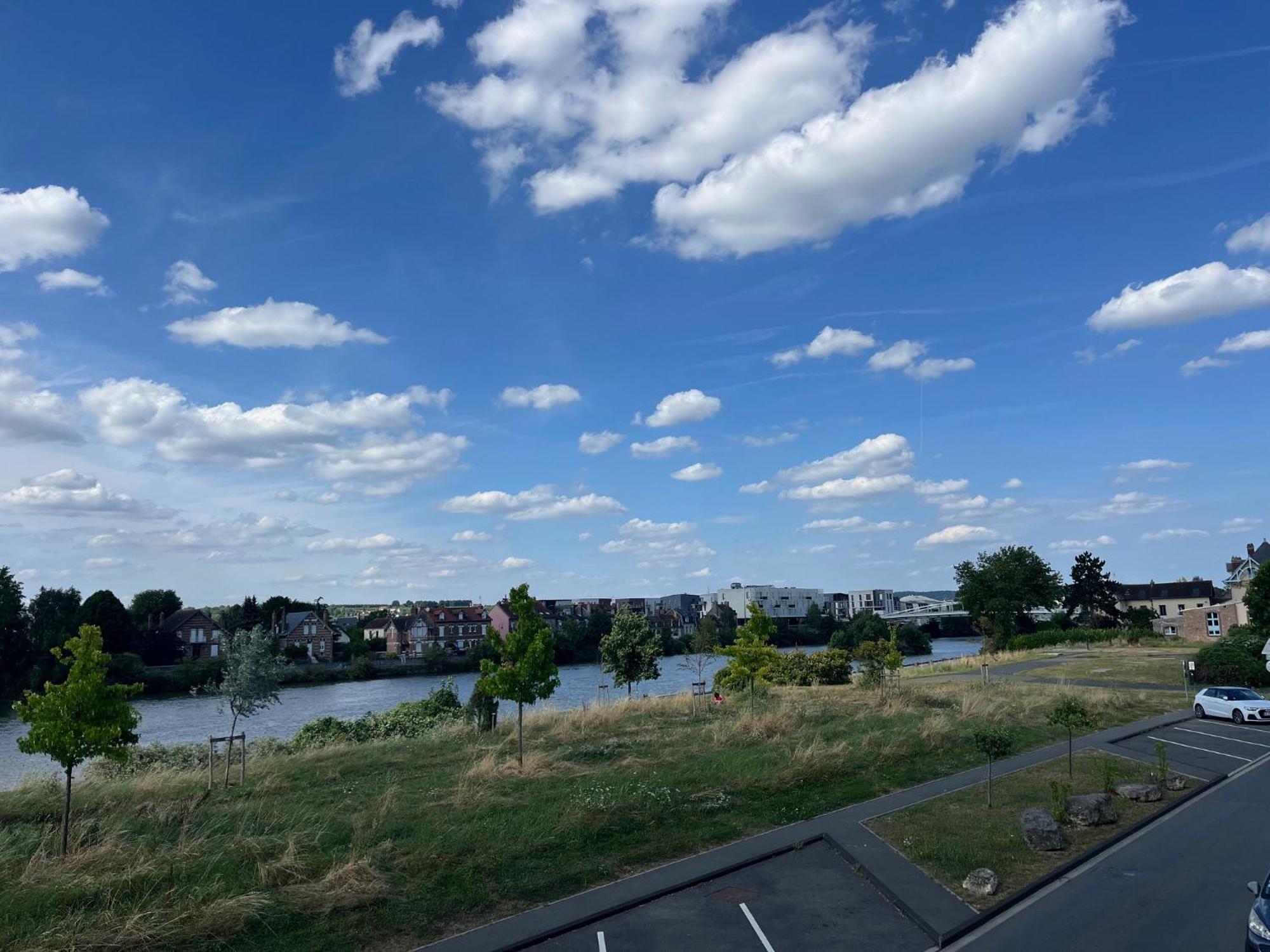 Appartamento Le Compiegnois Compiègne Esterno foto